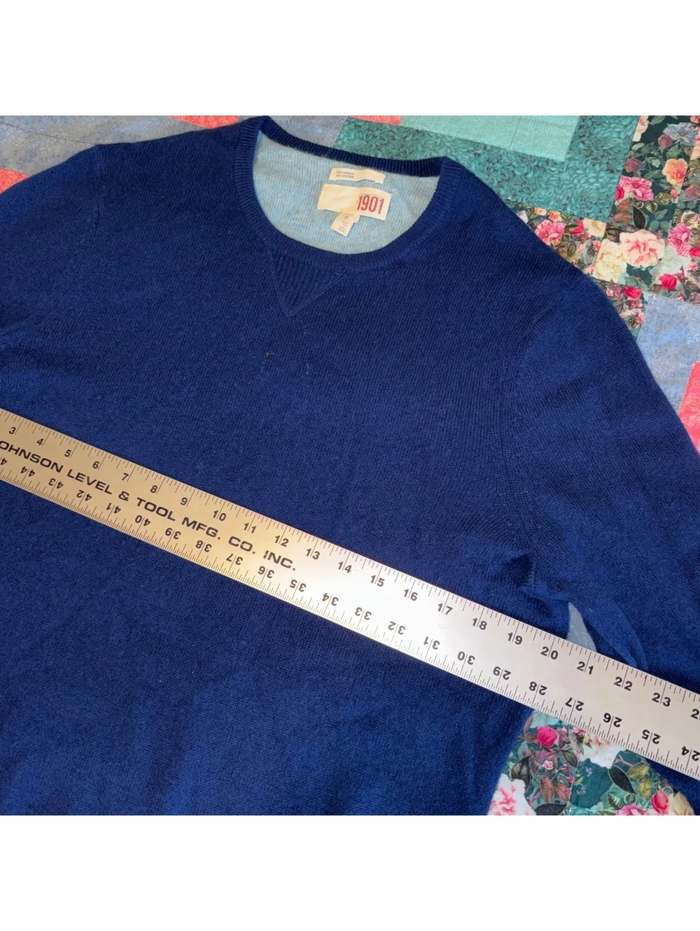 1901 100% Cashmere $115 Men's M Navy Blue Sweater 100% Cashmere Sweater Soft